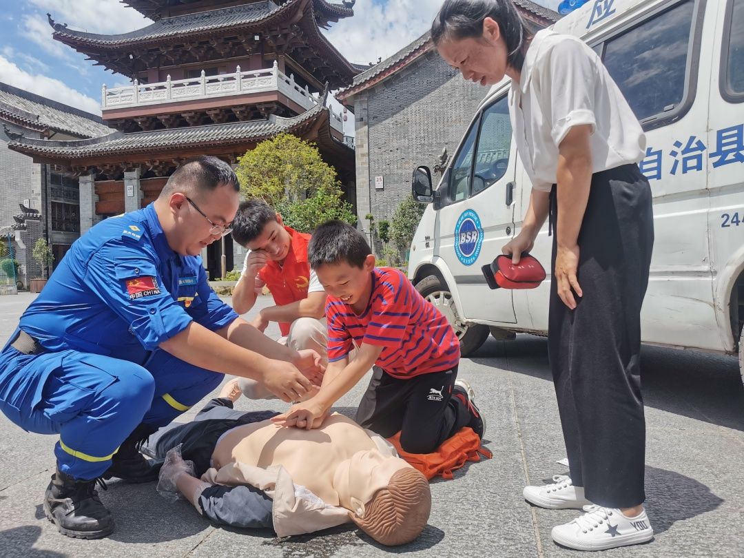 筑牢|红星街道：“暑期加油站”安全课堂开课，筑牢未成年人生命防线