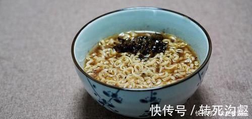 减肥期间|一天中发胖“最猛”的时间点，若能咬牙熬过，没有降不下来的体重