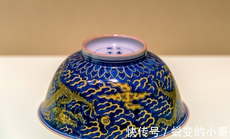 清代@清代康雍乾三朝瓷器绘画之比较,古代制瓷历史的顶峰!