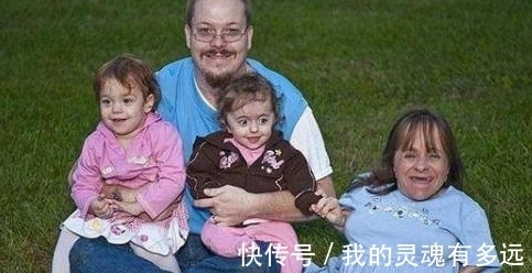 斯泰茜|全球身材最矮小的母亲仅70厘米,不听医生警告拿命生下三个孩子