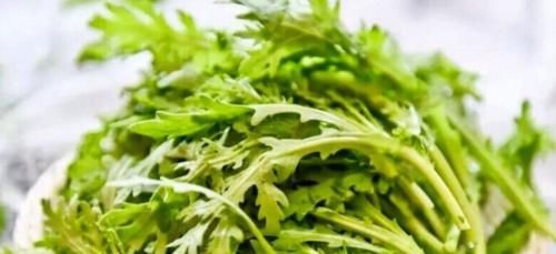 大夫提醒：女性若不想满脸皱纹，多吃此菜，可减肥美容，防止贫血