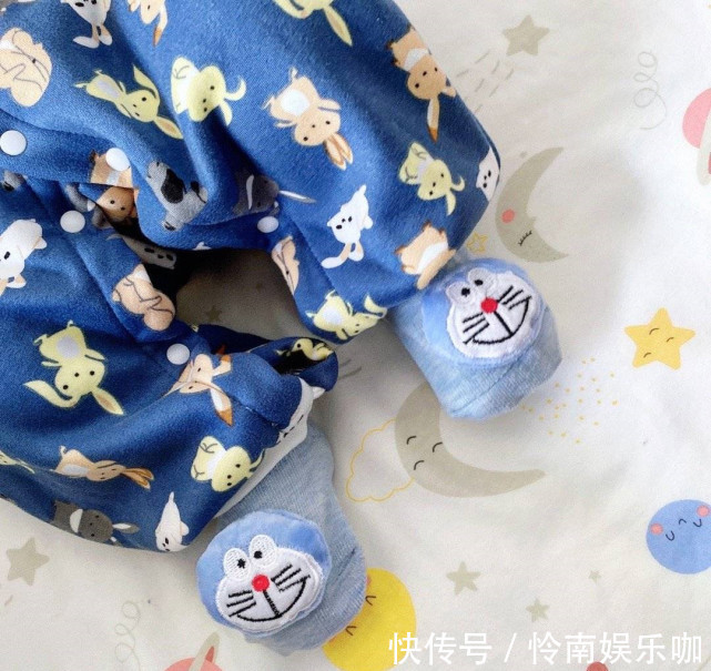 宝宝|新生宝宝“从头到脚”怎么穿?这份新生儿穿戴攻略,新手爸妈收藏