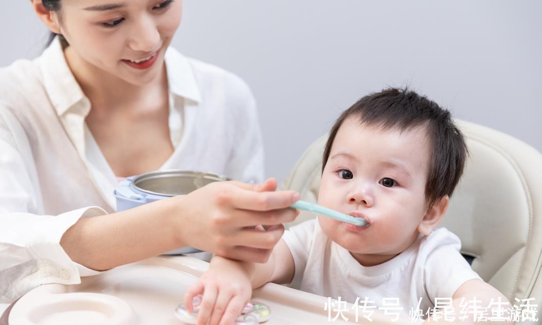 母乳|母乳不够奶粉来凑,“混合喂养”的娃该何时断奶?如何正确断奶?