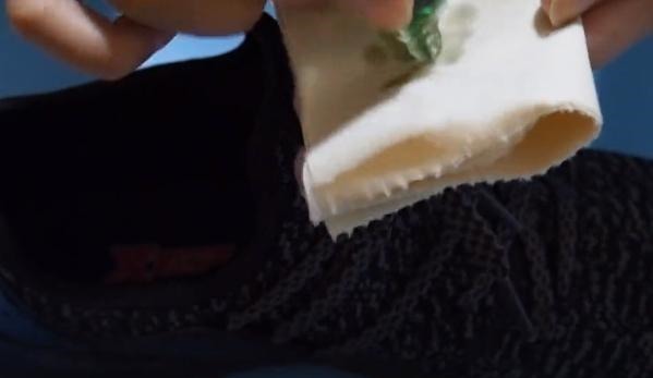 风油精滴在手机上太厉害了，滴一次能省几十元，可惜许多人不清楚