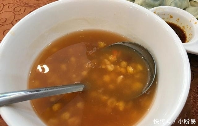 假期|假期想让婆婆开心,带上她去吃东北菜,最后只吃了两个饺子