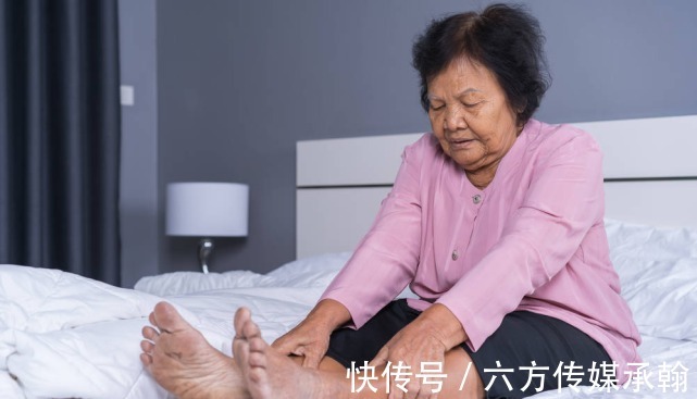 骨密度|1种零食堪称骨骼“养护剂”,骨密度低的人不妨多吃,或能提高