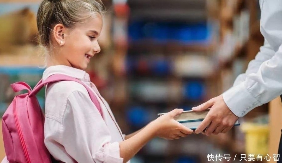 父母|3张地铁坐姿图火了：有教养和没教养的孩子，差距显而易见