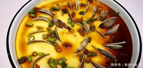 蒸鸡蛋羹时,万万不要直接上锅蒸,教你正确做法,鸡蛋鲜香又滑嫩