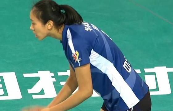 袁心玥|李盈莹瓦尔加斯袁心玥齐发威，天津女排3-0完胜江苏，排超再登顶