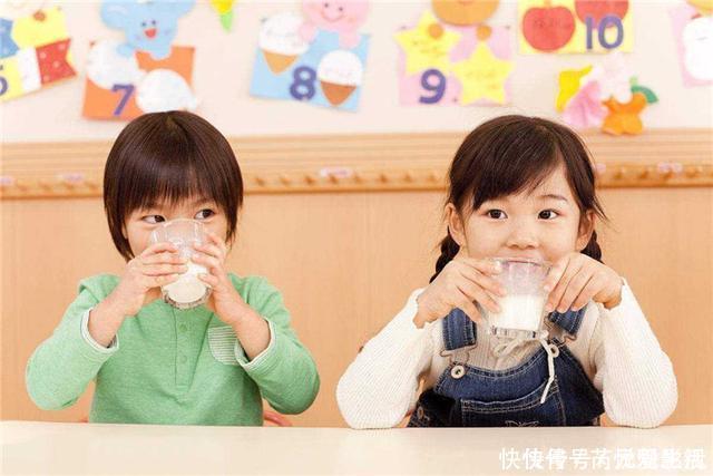 黑名单|这些“牛奶”既没营养又费钱,已被列入黑名单,很多孩子却天天喝
