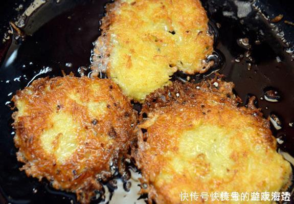 牢记女心年过40,少吃“2酸”,多吃“2物”,告别骨质疏松