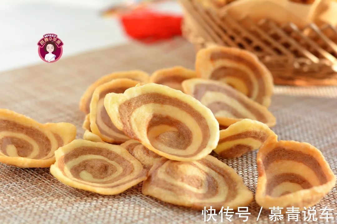 红糖|5块搞定的小零食，家有面粉就能做！2个鸡蛋1碗面，家有孩子快收藏！