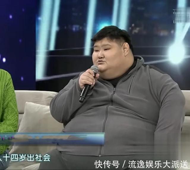 舌癌|体重430斤，遭母亲嫌弃，两年时间只睡椅子，今已减重120斤