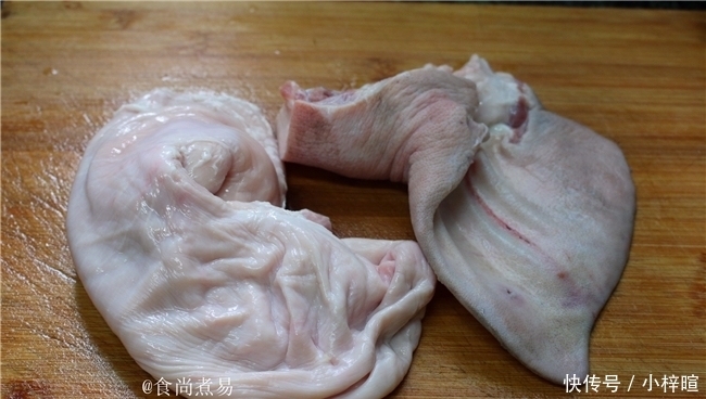 做卤味,卤水配料很重要,配方收起来,越卤越香,拿黄金都不换