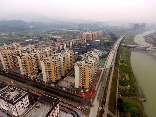 三口之家|二手房即买即住,不会烂尾,为什么很多过来人不建议买?