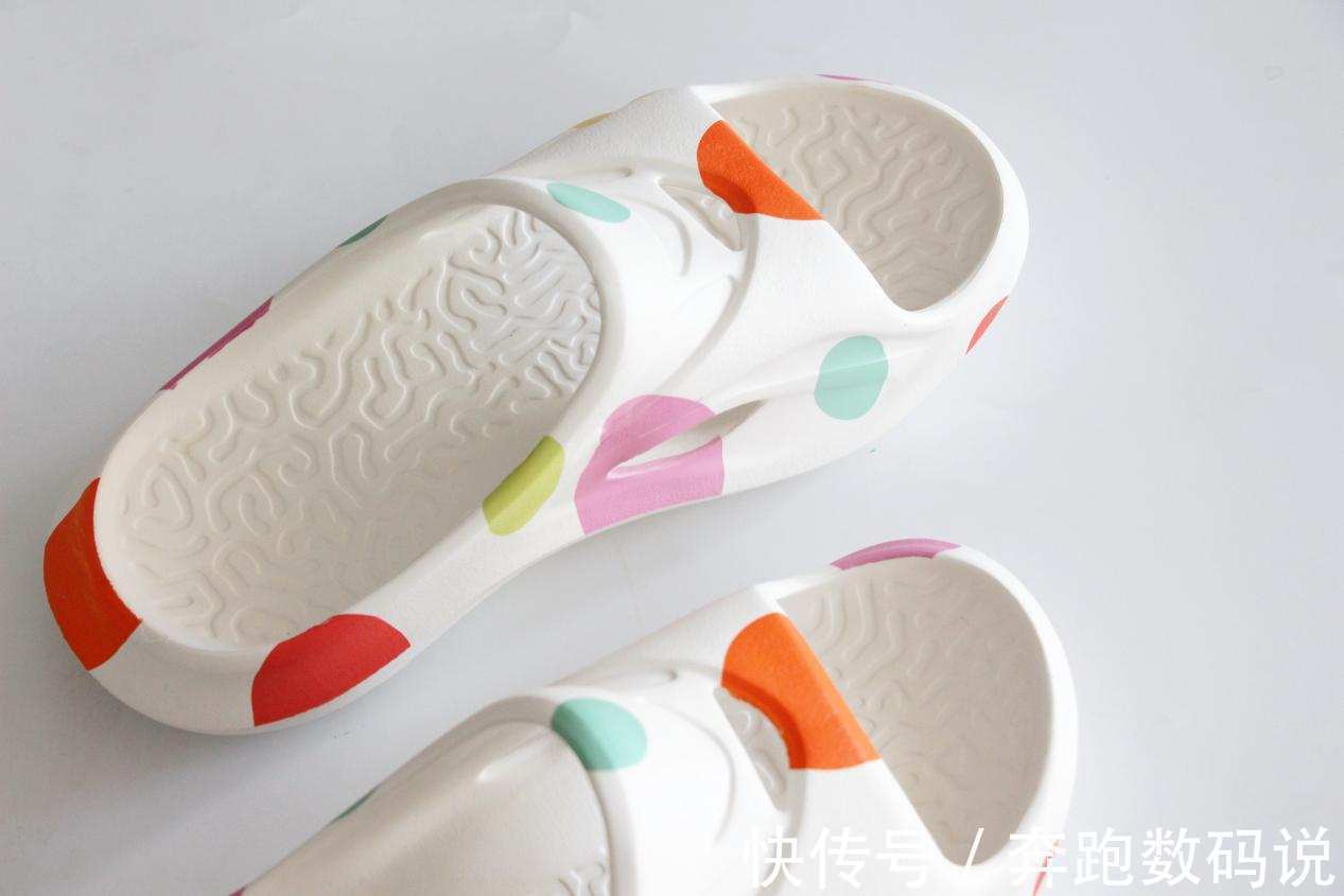 咕咚 缓震Q弹,运动恢复必不可少:咕咚运动恢复拖鞋