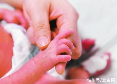 成都这群90后“临时爸妈”每天照看200多名新生儿