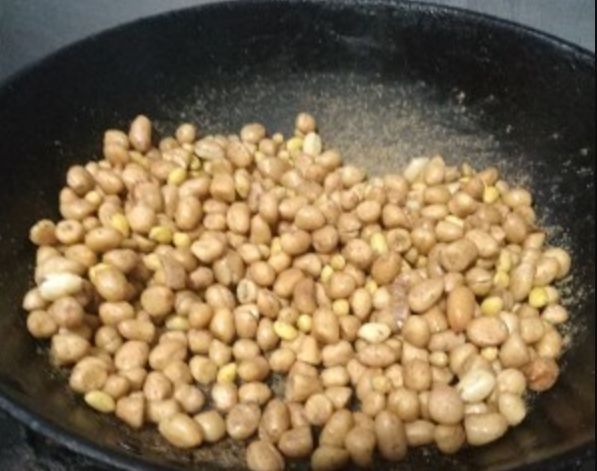 教你做咸干花生，不炸不烤，不加一滴油，香脆还入味，皮一搓就掉