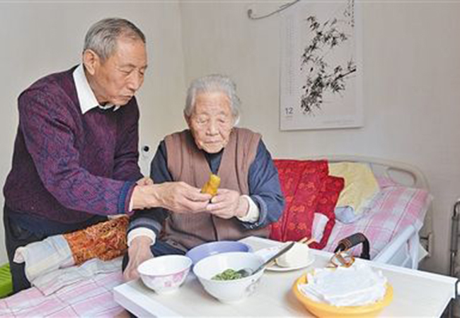 想要长寿|长寿的人晚上从来不吃3类食物,威胁健康没商量,很多人却离不开