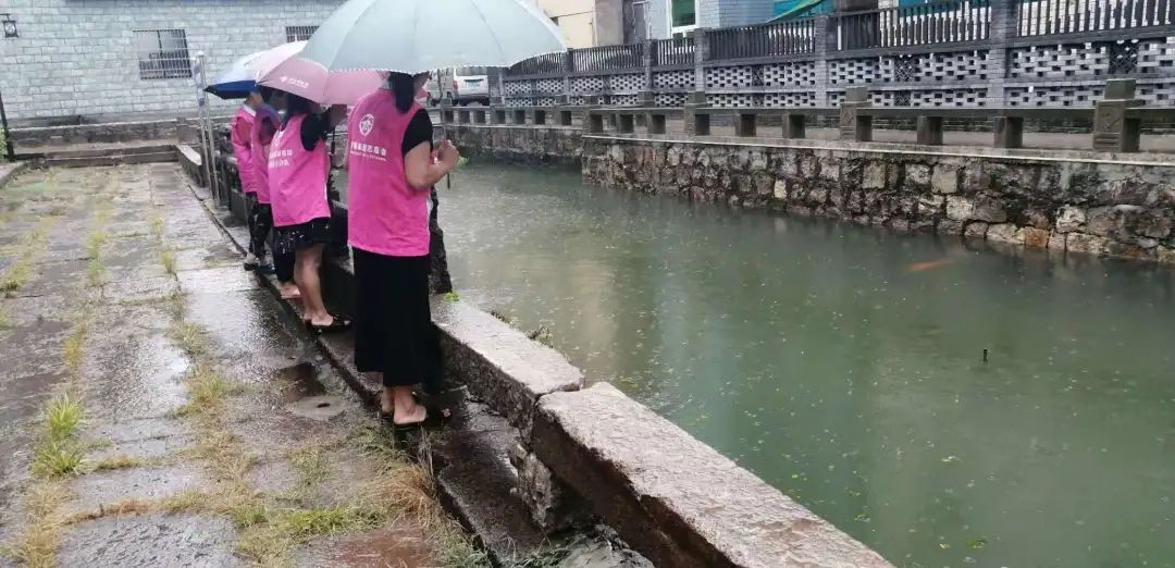 孙祝芬|无惧“烟花”，临浦“铿锵玫瑰”绽放抗台一线！