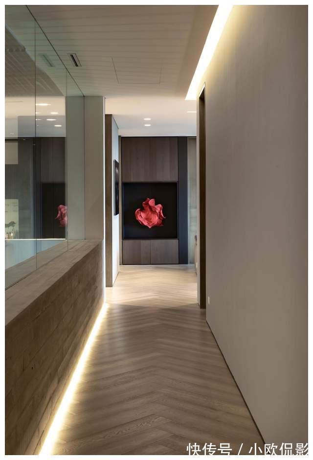 台阶|酸她家全屋装修混水泥，打听完才知道这叫“清水模”，我落伍了