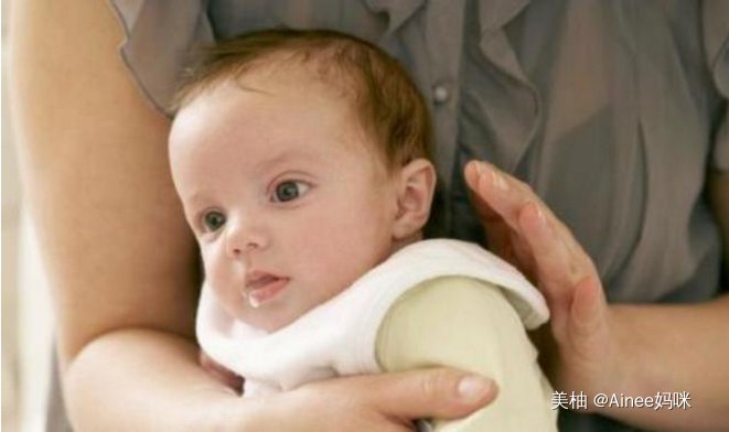 给孩子拍了奶嗝以后还吐奶?可能是3个细节没注意,建议宝妈自查