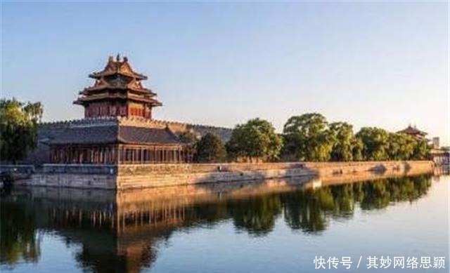 瓮城#古代城门都是木门,为何士兵攻城不用火烧?其实原因很简单