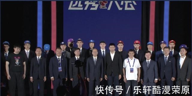 余嘉豪|外援回归大包大揽;CBA应不应该全华班新秀成长不能为外援让路