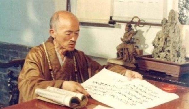 曾闻名全国的海灯法师,为何现在无人知晓?他是如何欺骗国人的?