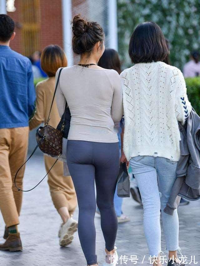 气质 潮流个性的瑜伽裤穿搭彰显一丝活力，穿出你想要的美感，气质高贵