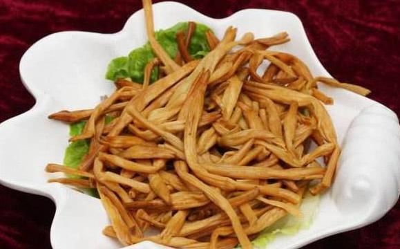 甜瓜|人到中年，适合多吃3种食物，赶走湿气，排出毒素，只要几块钱