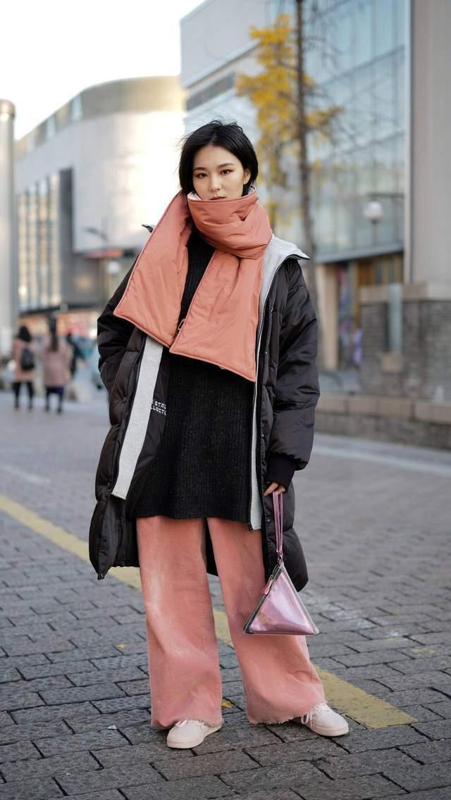 秋冬怎么不露腿也好看打破偏见，学学东北人养生时髦穿搭法