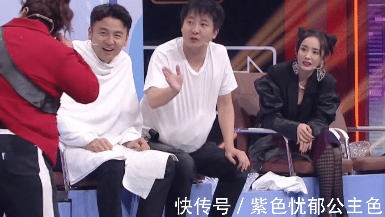 楊瀾心疼關(guān)曉彤，“關(guān)曉彤對(duì)楊瀾的無視”是對(duì)節(jié)目組最大的尊重