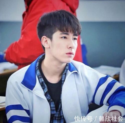 学生们|中小学生“身高标准”出炉,毕业前达到这里才算达标,别拖了后腿