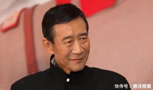 胡歌&水浒传“武松”“宋江”20年后重逢,手里大刀变保温杯,岁月不饶人