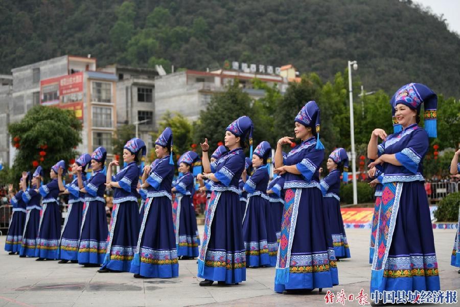  壮家|广西德保壮家儿女欢度红枫旅游节