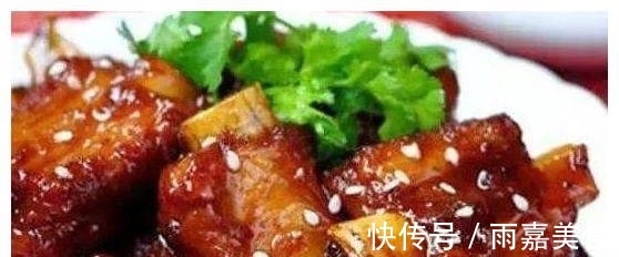 在家请客做几道家常菜招待，鲜香入味超下饭，朋友都称你为大厨