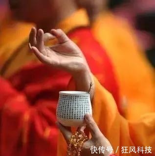 执镜#佛教中的“开光”是什么意思怎样才能开光呢?