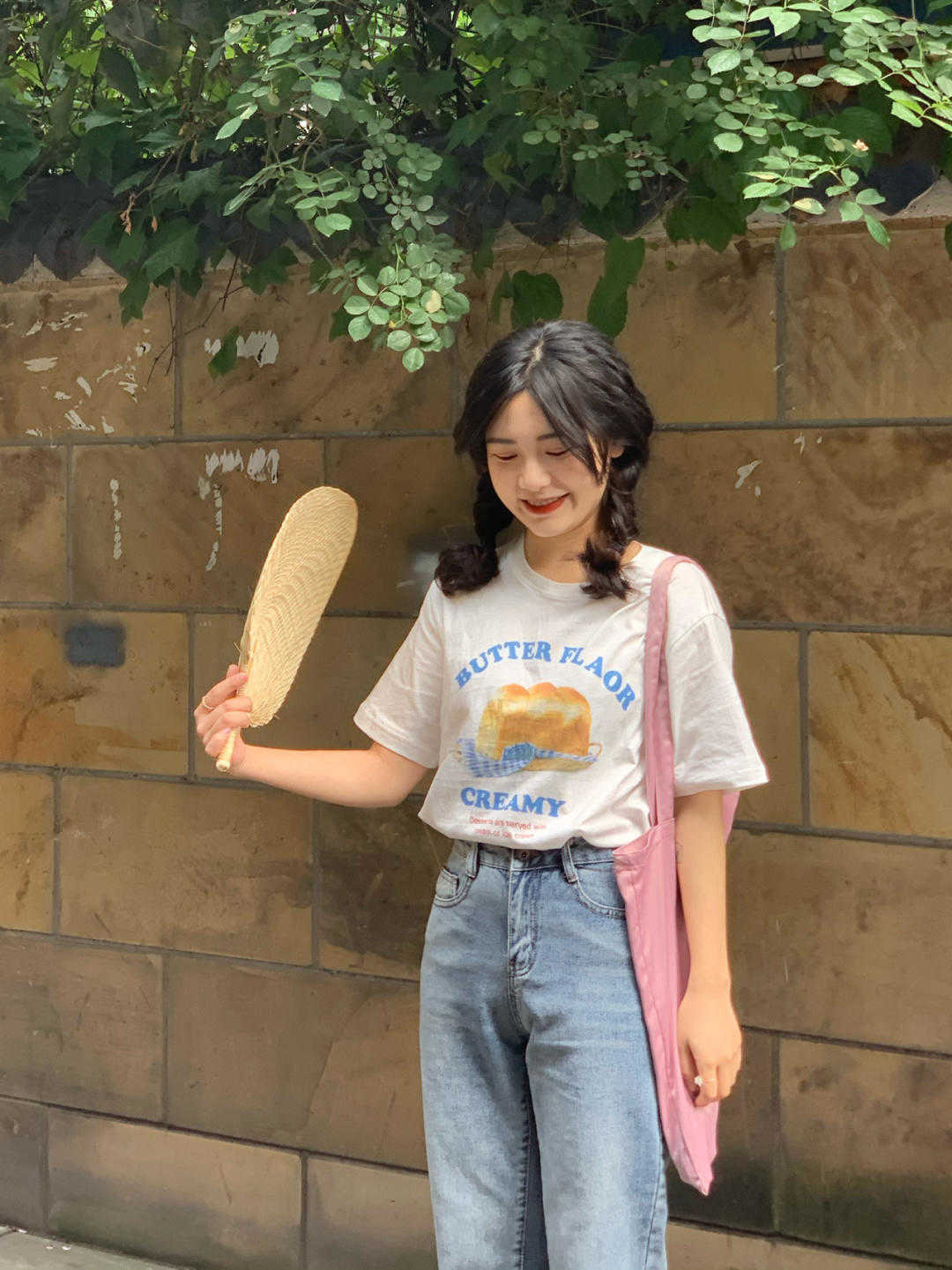 直筒|牛仔裤的n个搭配方法,显气质还减龄,高级时髦