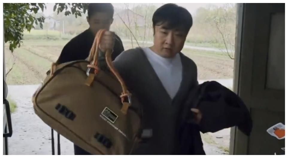 张艺兴|黄磊吓唬杨紫辟谷,杨紫卖惨哭唧唧,张艺兴大秀厨艺讨好她