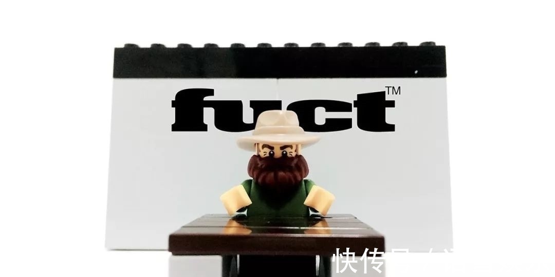 ginza 能玩的转AJ、supreme和各大潮牌的乐高,绝对是最牛的成人玩具!