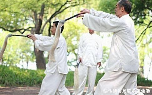 唾液|150岁寿星的长寿秘诀记住两个字，人人能做到，坚持就能长寿