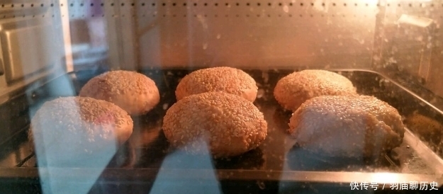 酥脆|想吃酥饼不用买,教你最简单做法,一卷一擀,酥脆掉渣,越嚼越香