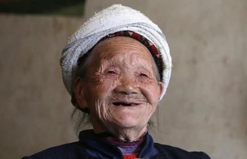 寿命长不是多走路和多睡觉?坚持以下2件小事,或可健康长寿