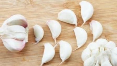 搭配|大蒜是个宝，常吃身体好，搭配此物，效果会翻倍，早知早好