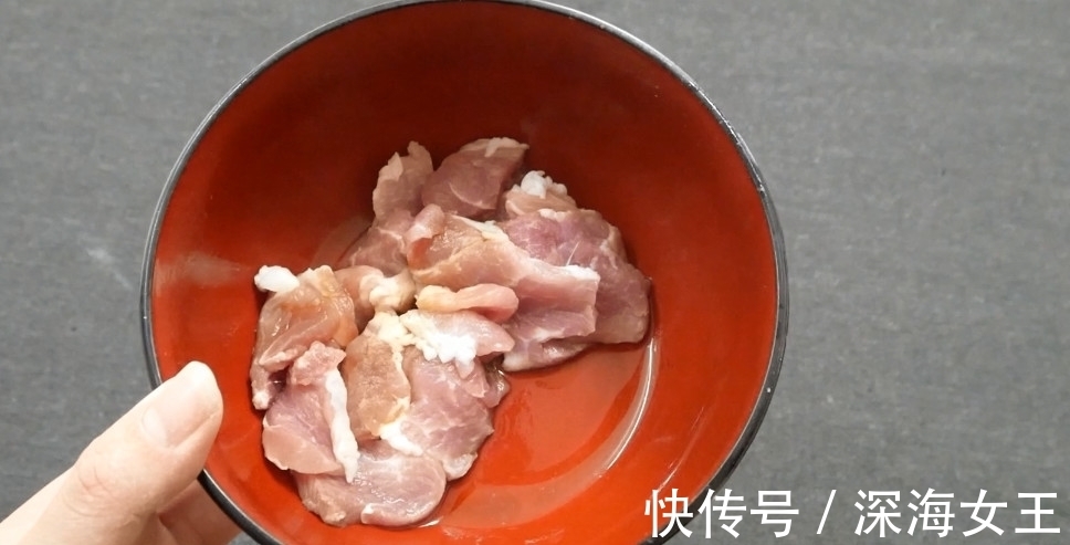 猪瘦肉|猪肉只需加它拌一拌，炒出来香嫩爽滑，和饭店的一样，快告诉家人