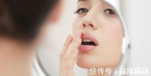 提升|女生有这5个习惯,会让嘴唇变丑尤其第2个,不改掉难提升颜值