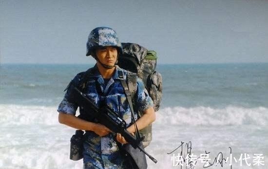 杨志刚|太硬核！杨志刚被尔冬升点评后淘汰，扭头就在公司新戏中随意挑了个角色