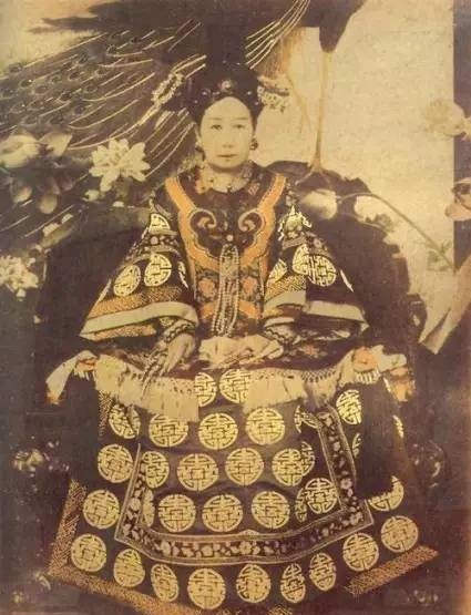 中国历史上|武则天PK慈禧,谁的书法更霸气?