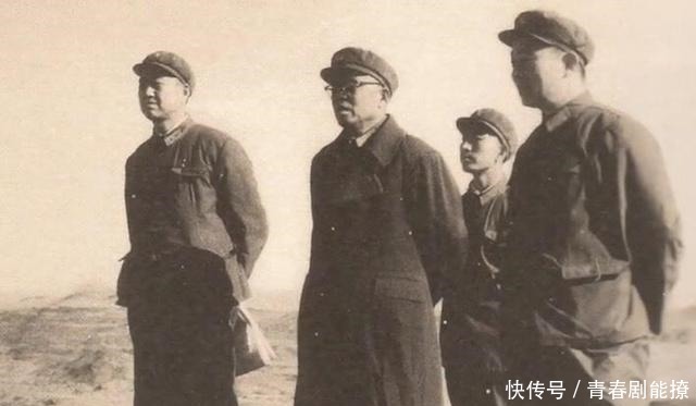 顶替|这位政委也很能打，好不容易当上军长，没几天就被顶替了，他是谁